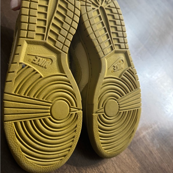 Nike Dunks Woman’s size 8 - Picture 4 of 5